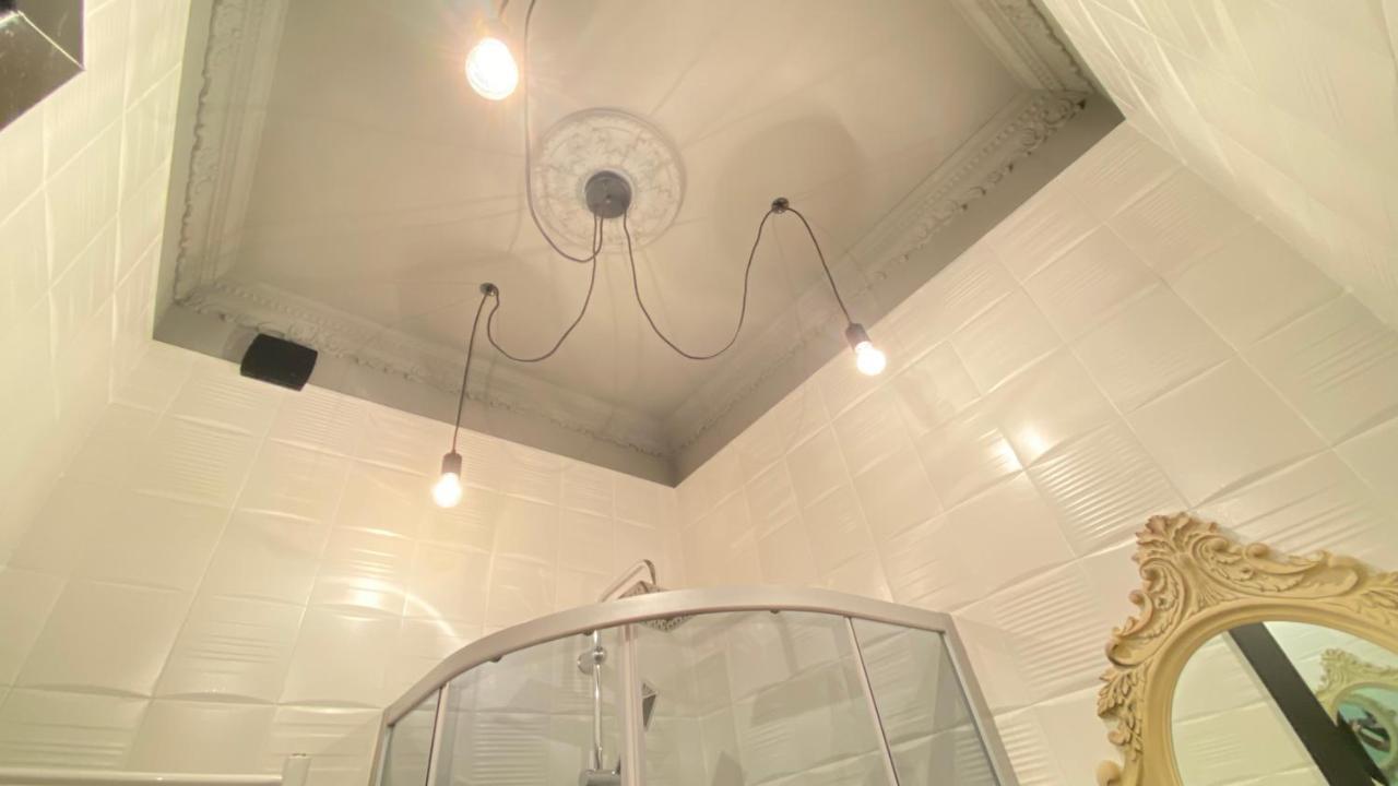Mose Art Hotel Tbilisi Bagian luar foto